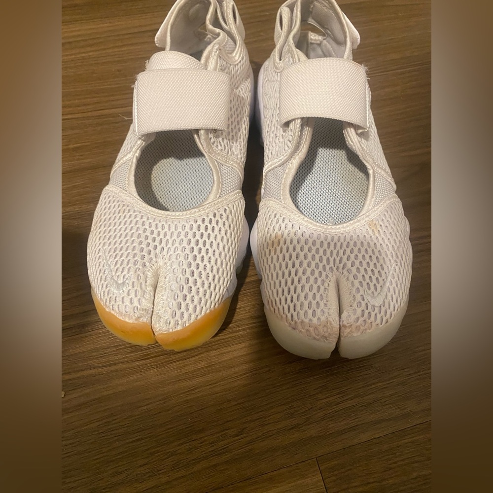 Tabi Nike sneakers white size 10